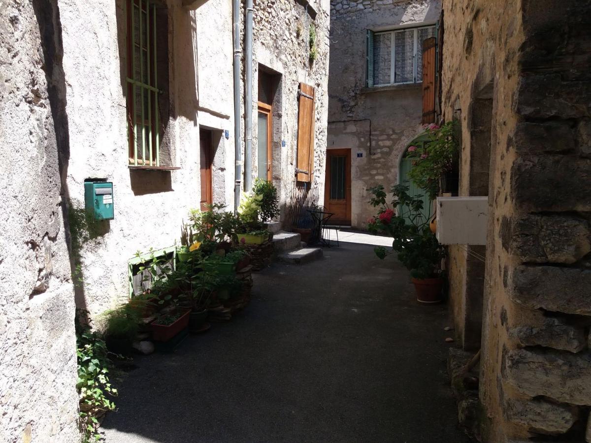 Les Terrasses De Saillans Bed & Breakfast Saillans  ภายนอก รูปภาพ
